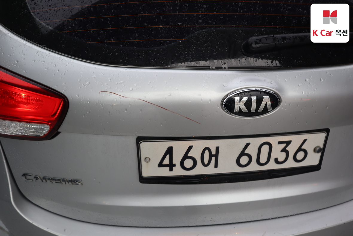 Kia Carens - 44