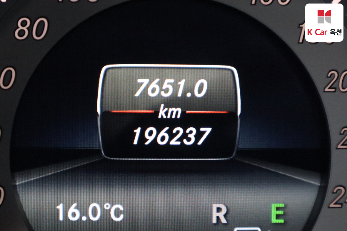 مرسيدس بنز إي كلاس 2014 - صورة 4