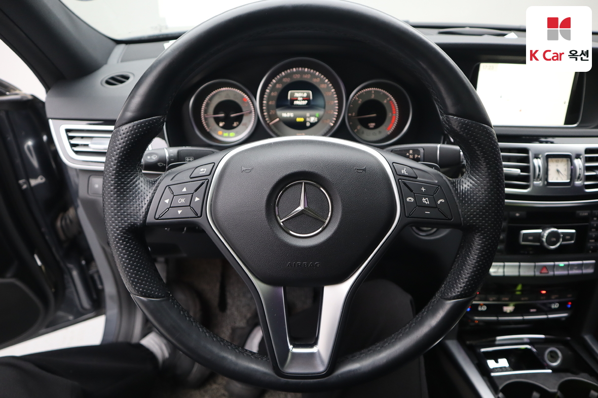 مرسيدس بنز إي كلاس 2014 - صورة 10