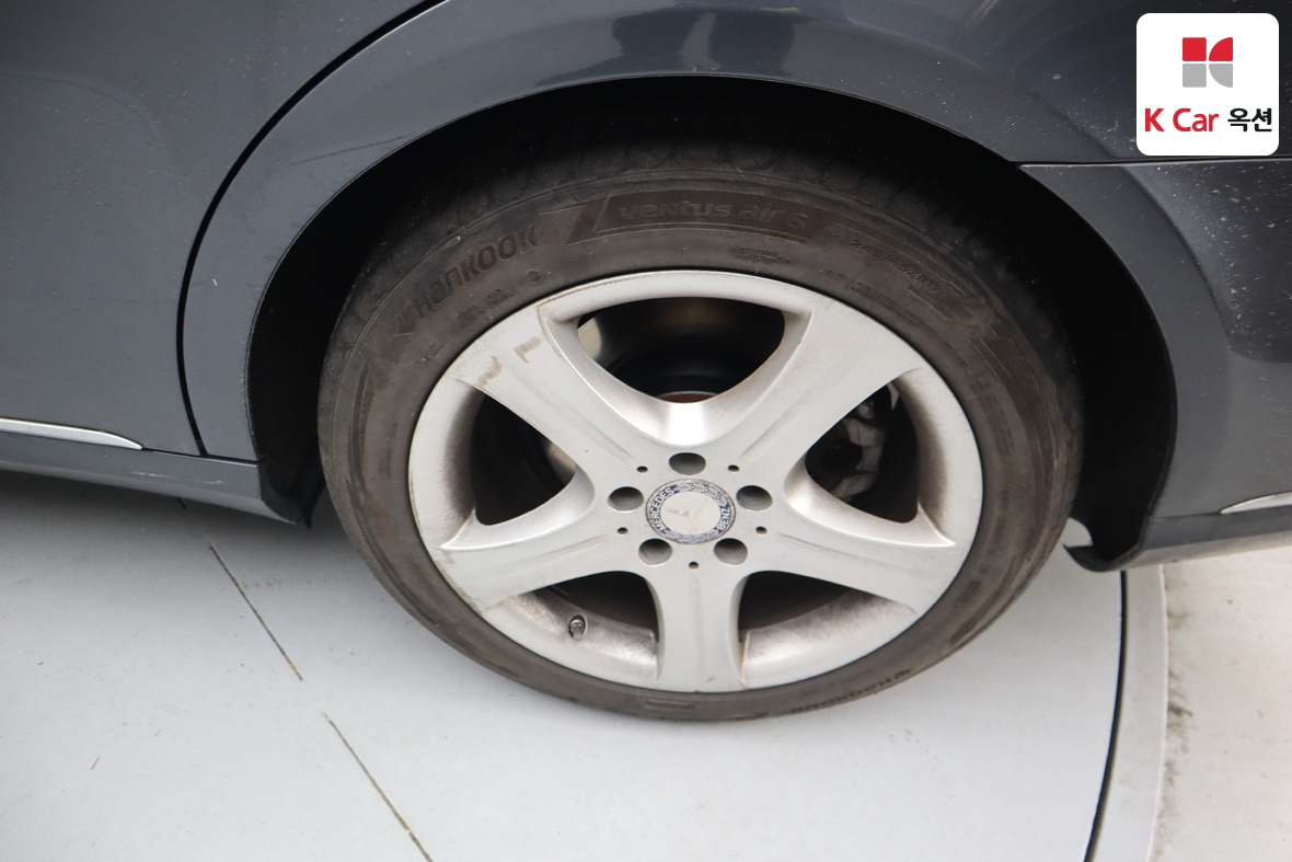 مرسيدس بنز إي كلاس 2014 - صورة 43