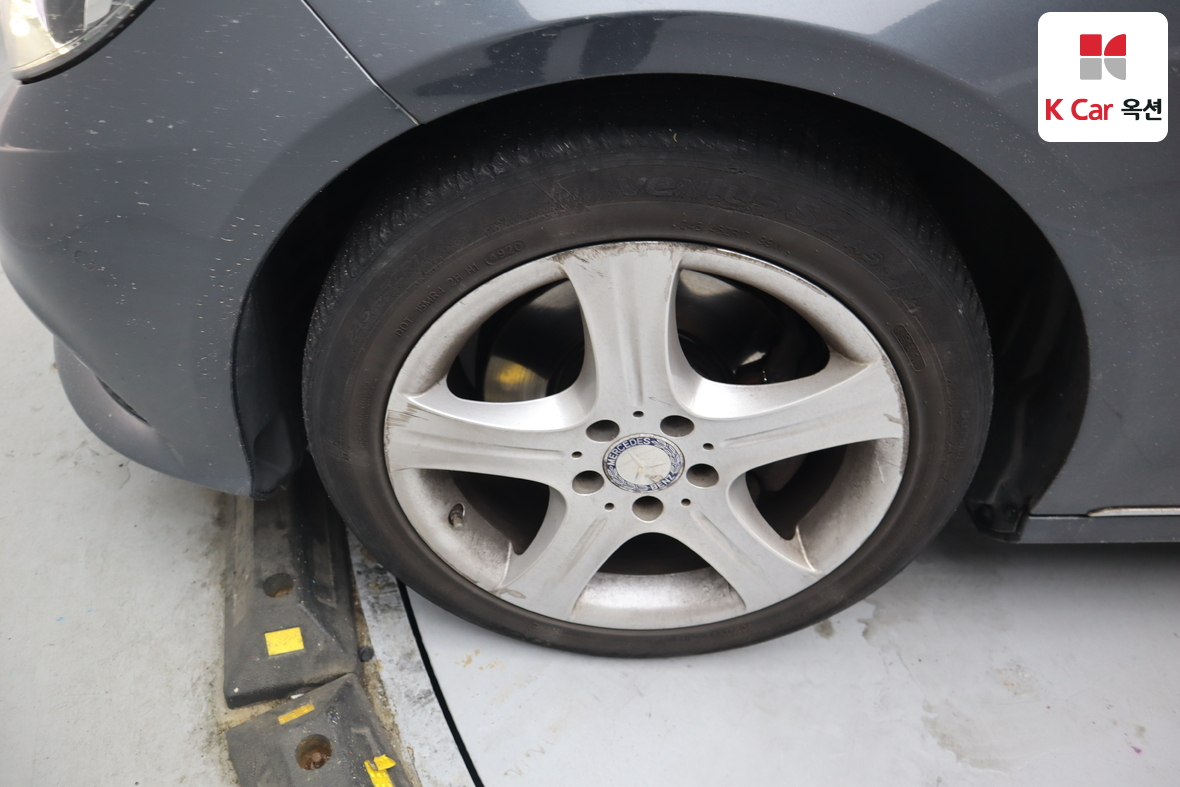 مرسيدس بنز إي كلاس 2014 - صورة 45