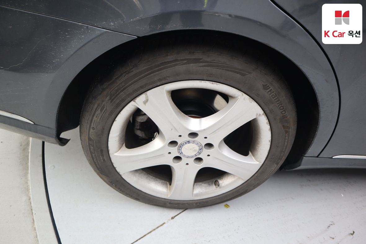 مرسيدس بنز إي كلاس 2014 - صورة 44