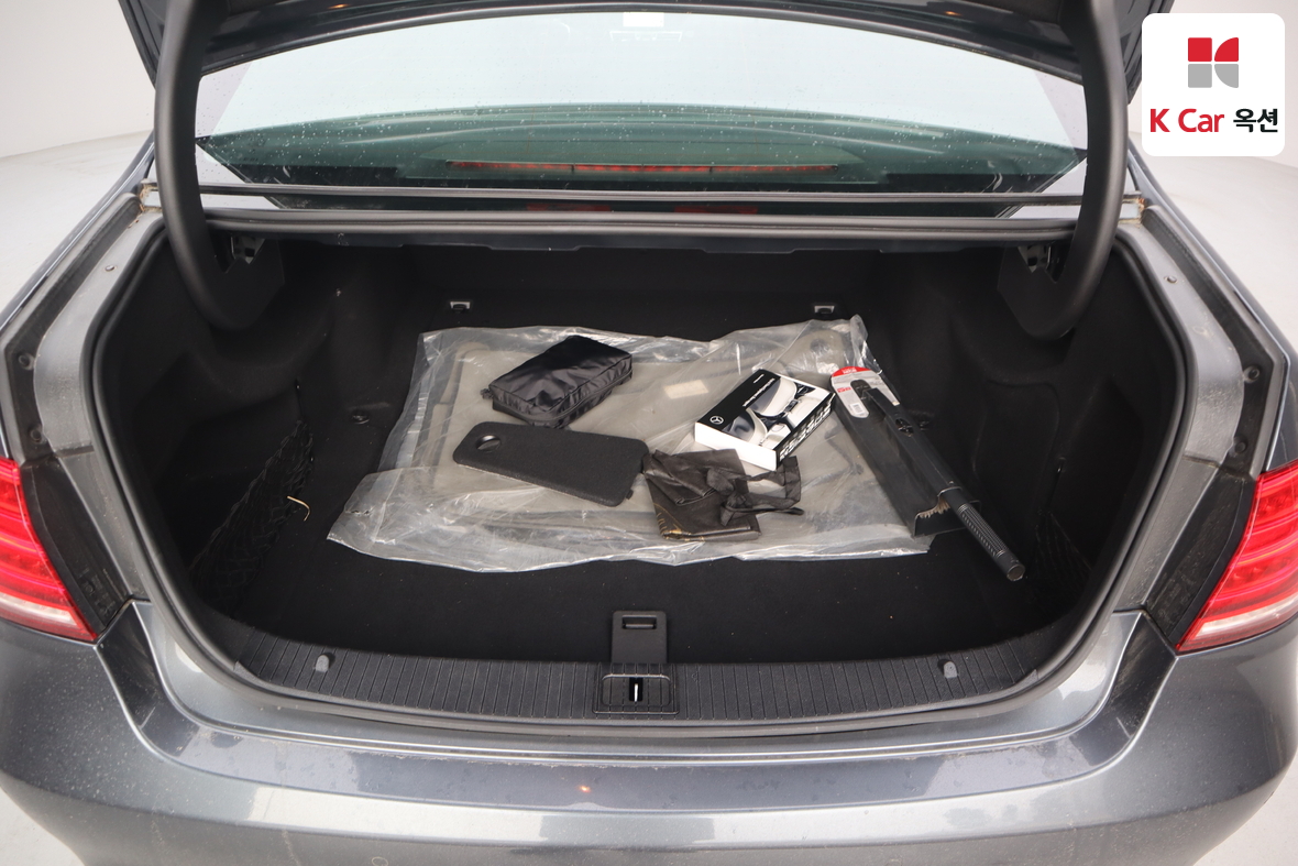 مرسيدس بنز إي كلاس 2014 - صورة 29