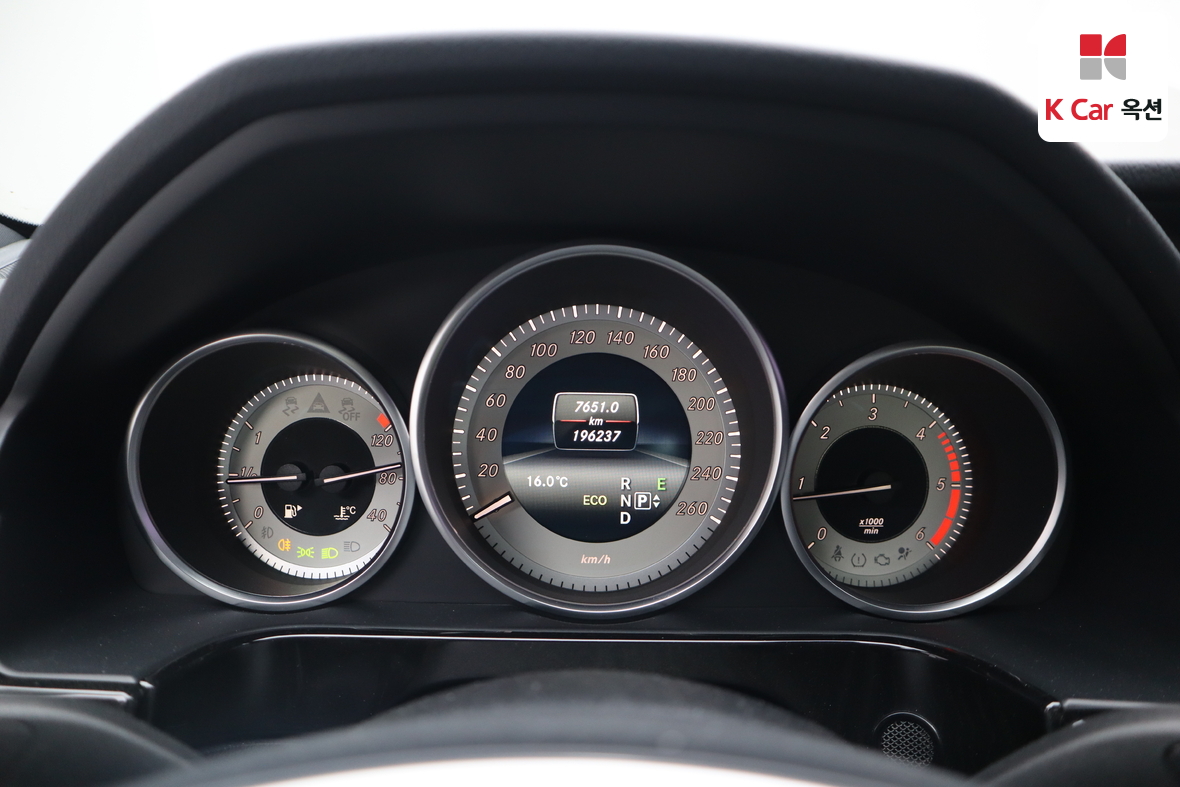 مرسيدس بنز إي كلاس 2014 - صورة 5