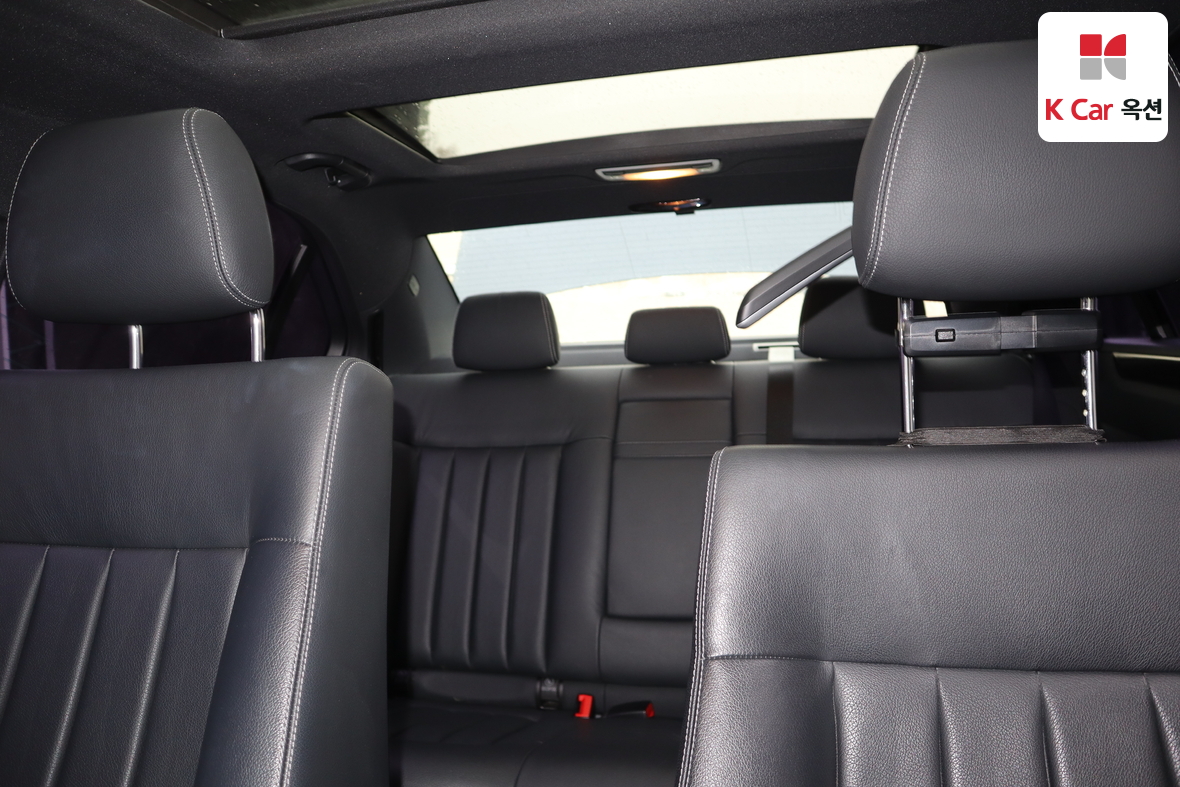 مرسيدس بنز إي كلاس 2014 - صورة 21