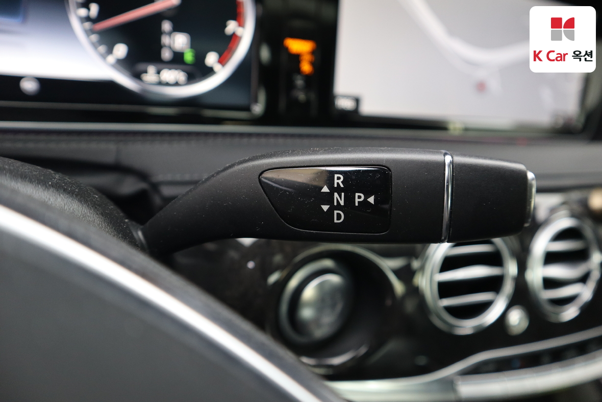 مرسيدس بنز إس كلاس 2017 - صورة 17