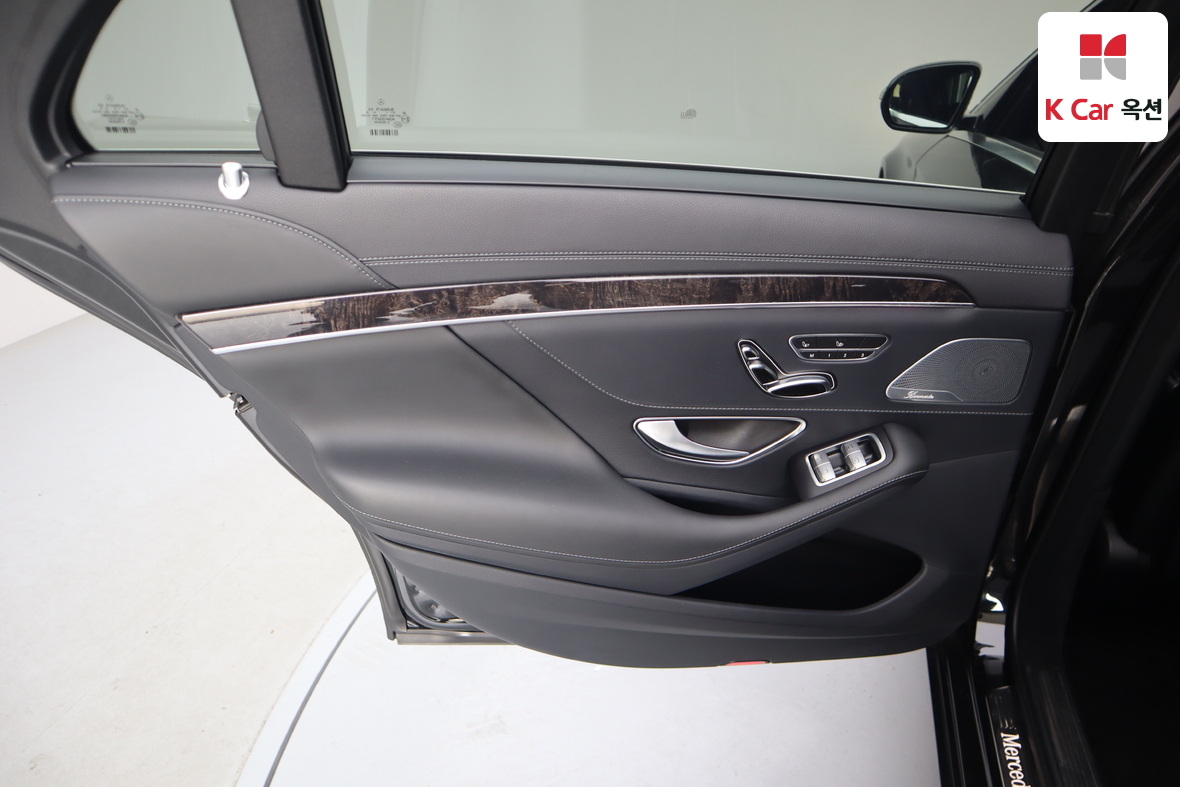 مرسيدس بنز إس كلاس 2017 - صورة 23