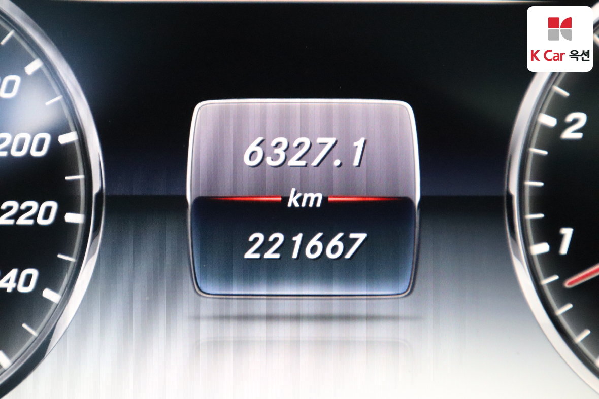 مرسيدس بنز إس كلاس 2017 - صورة 4