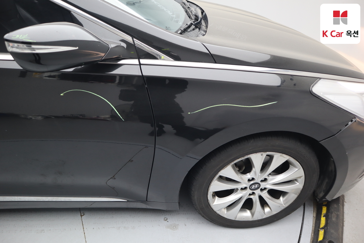 Hyundai AZERA 2011 - Image 38