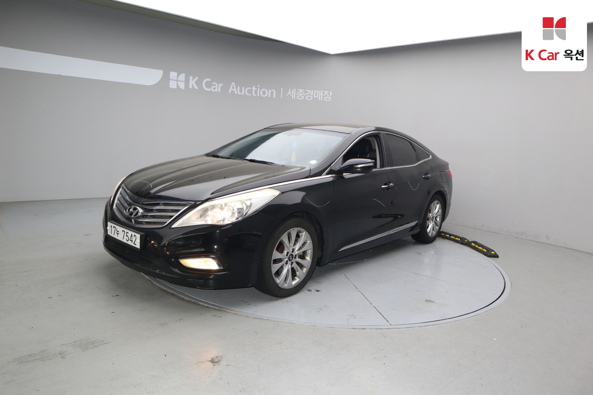 Hyundai AZERA 2011 - Image 1