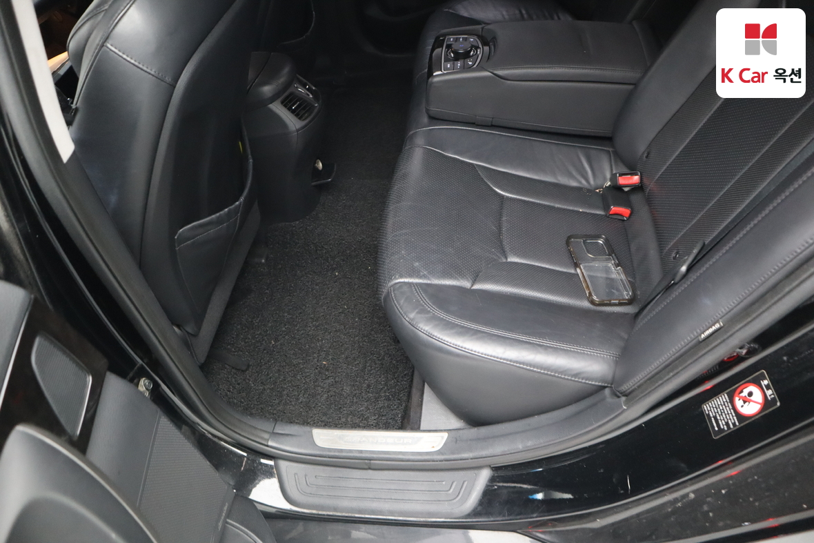 Hyundai AZERA 2011 - Image 21