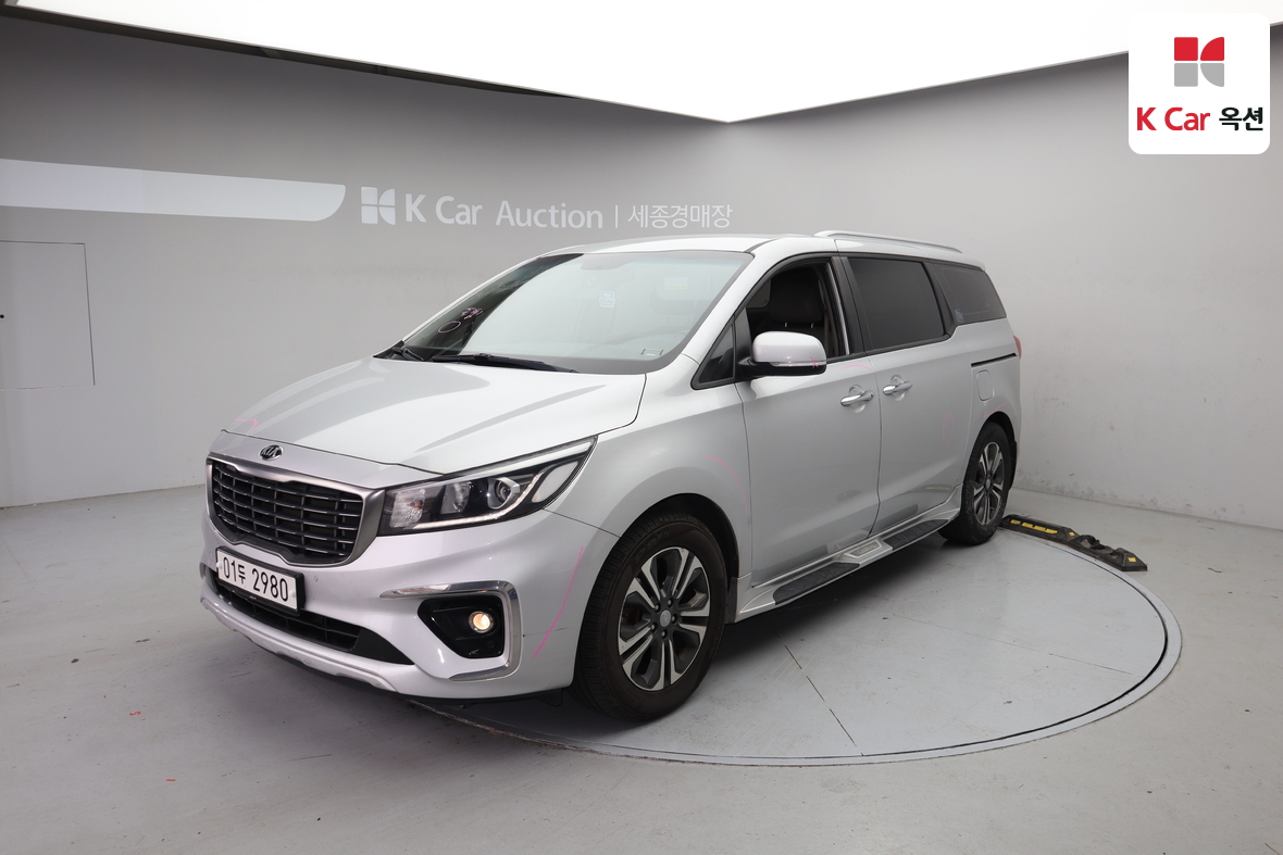 Kia New Carnival 2019 - Image 1