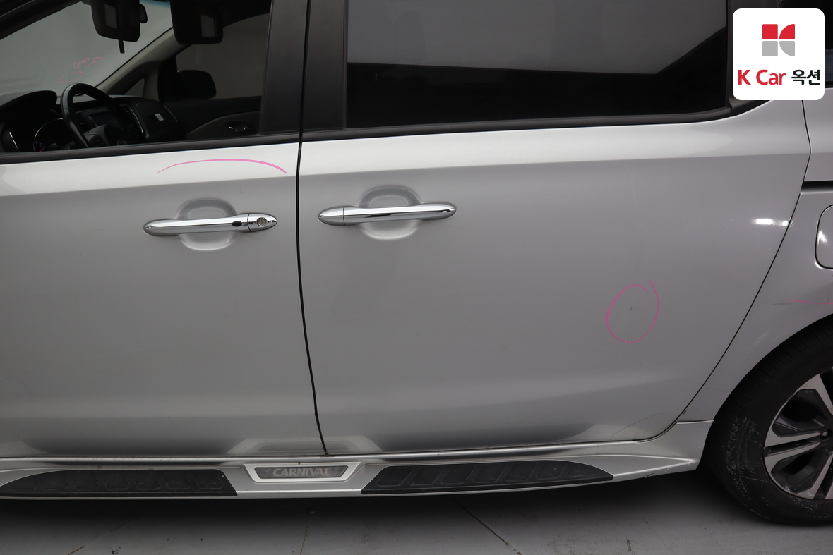 Kia New Carnival 2019 - Image 38