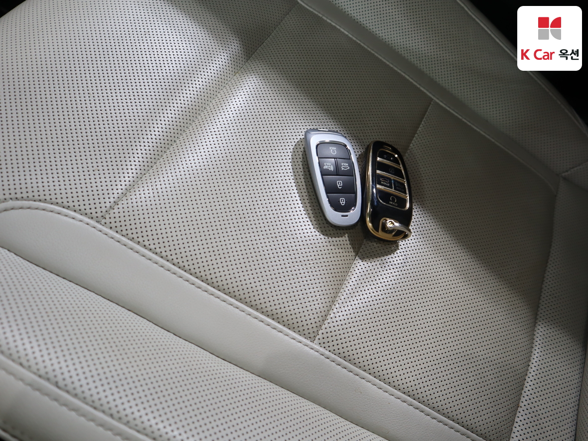 Hyundai Grandeur 2023 - Image 17