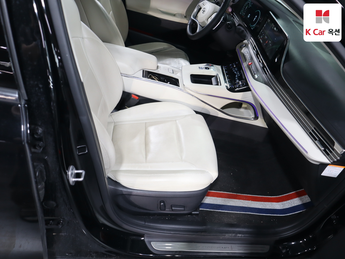 Hyundai Grandeur 2023 - Image 31