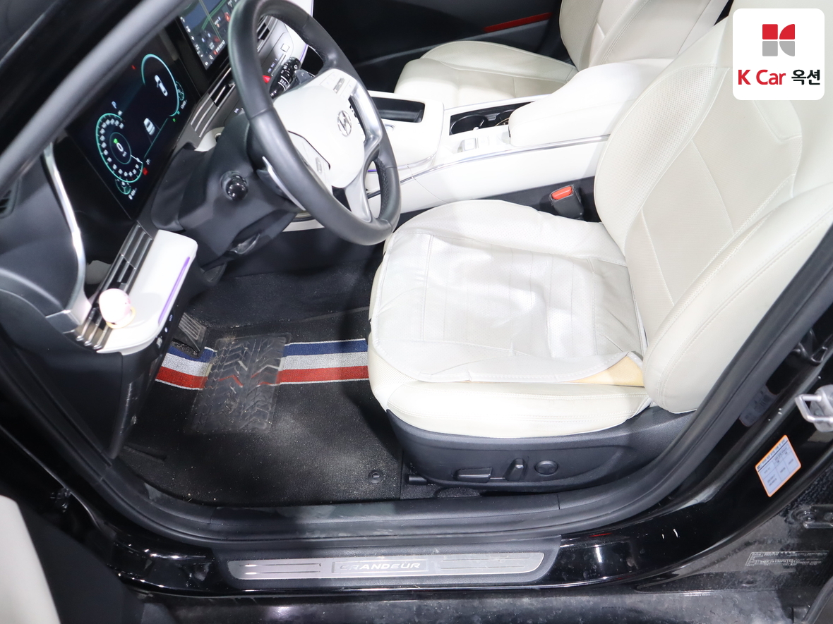 Hyundai Grandeur 2023 - Image 18