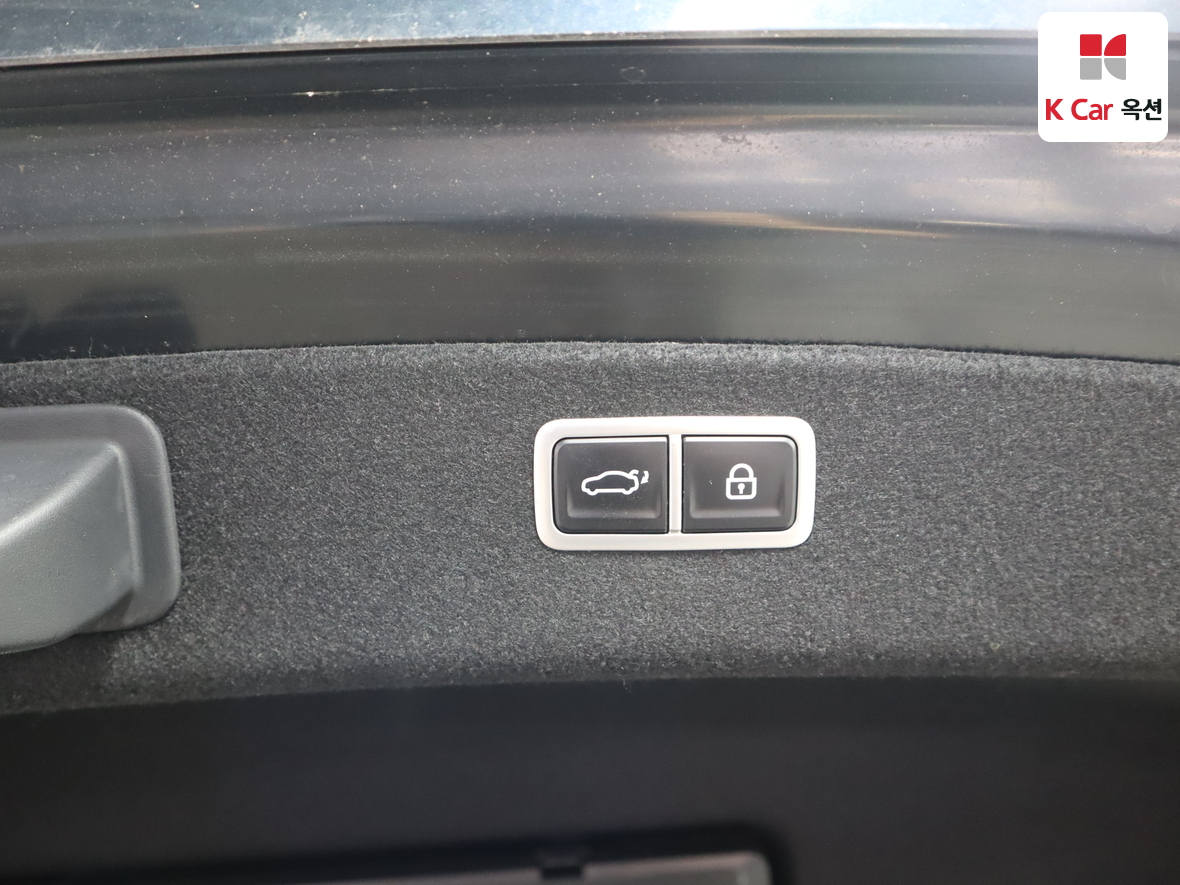 Genesis G80 - 25