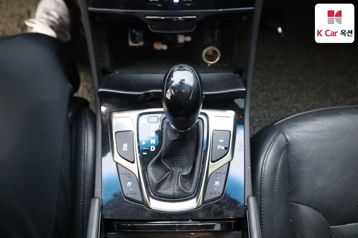 هيونداي أزيرا 2012 - صورة 15