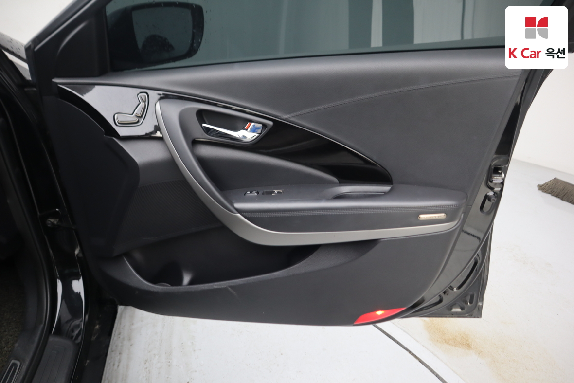 هيونداي أزيرا 2012 - صورة 27