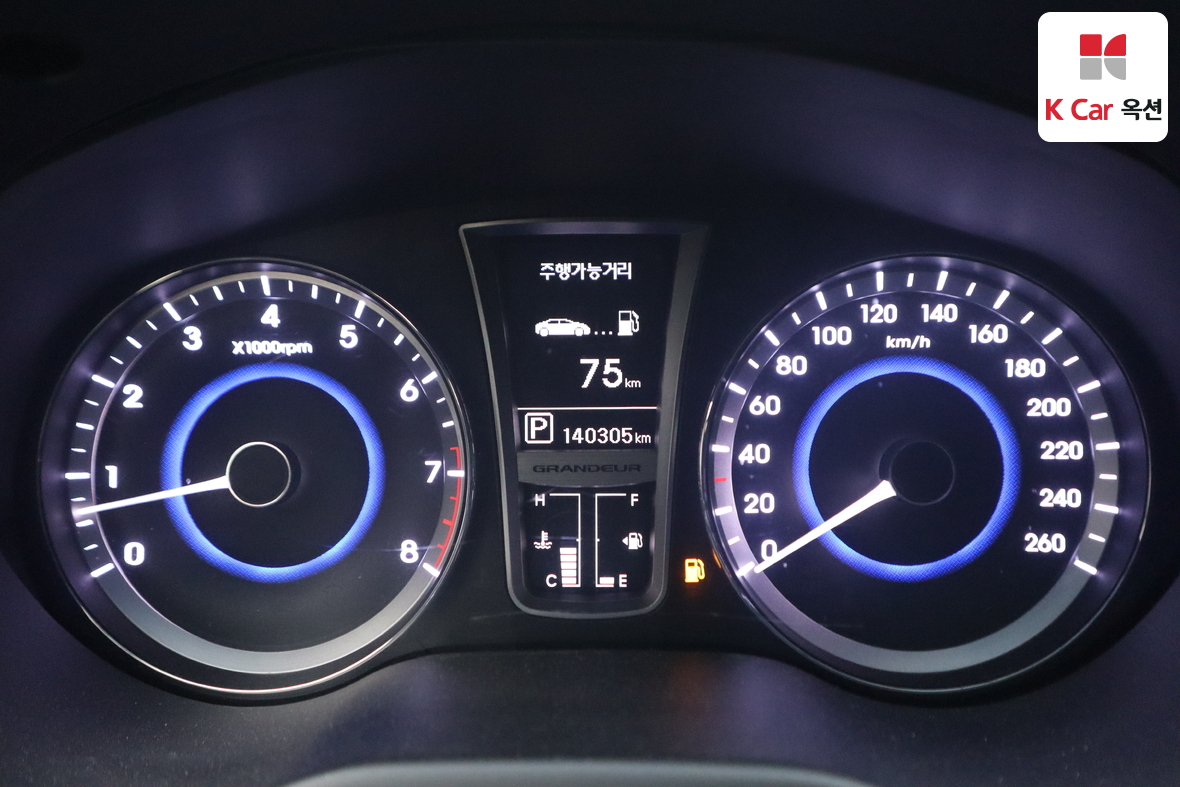 هيونداي أزيرا 2012 - صورة 5