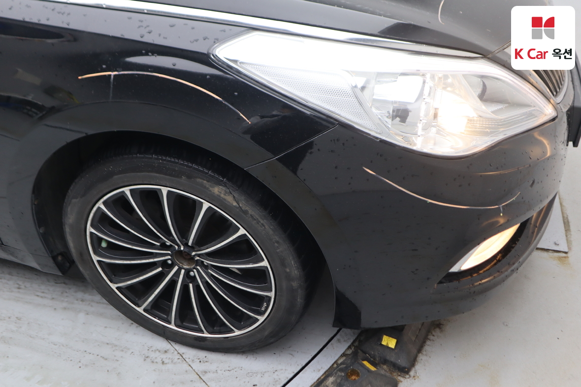 هيونداي أزيرا 2012 - صورة 43