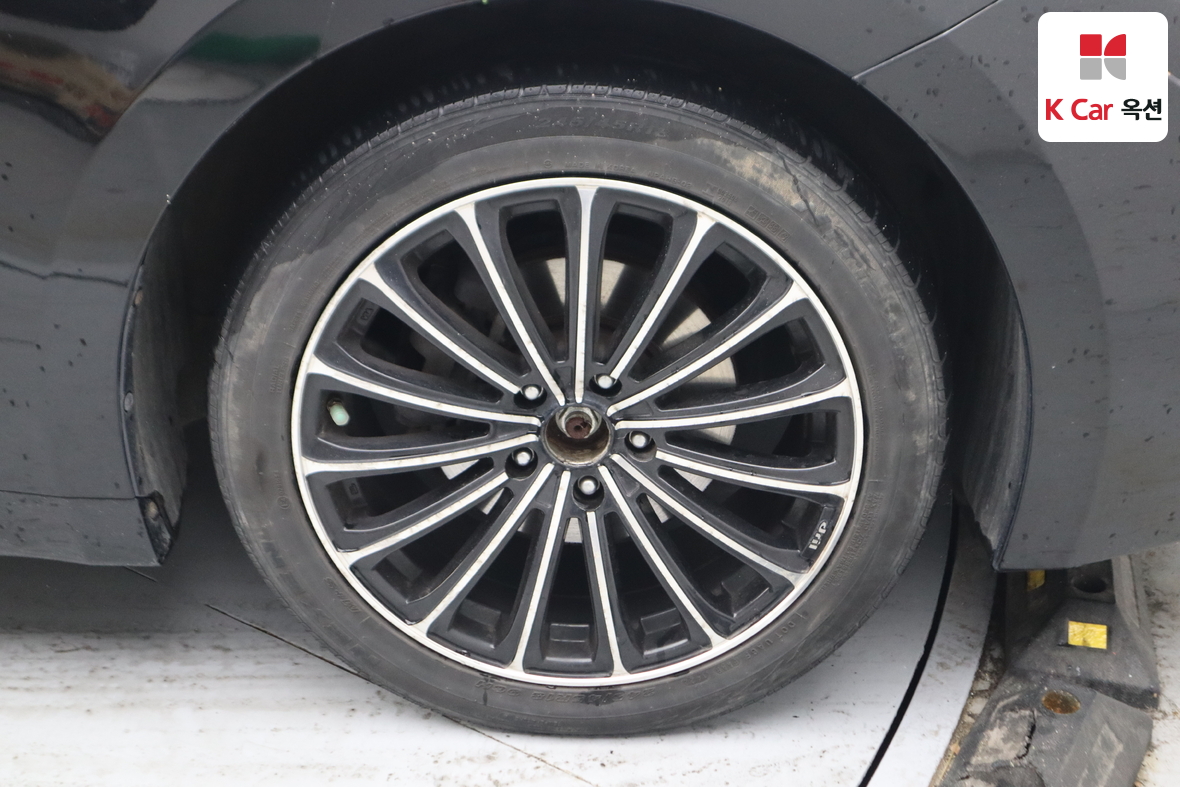 هيونداي أزيرا 2012 - صورة 30