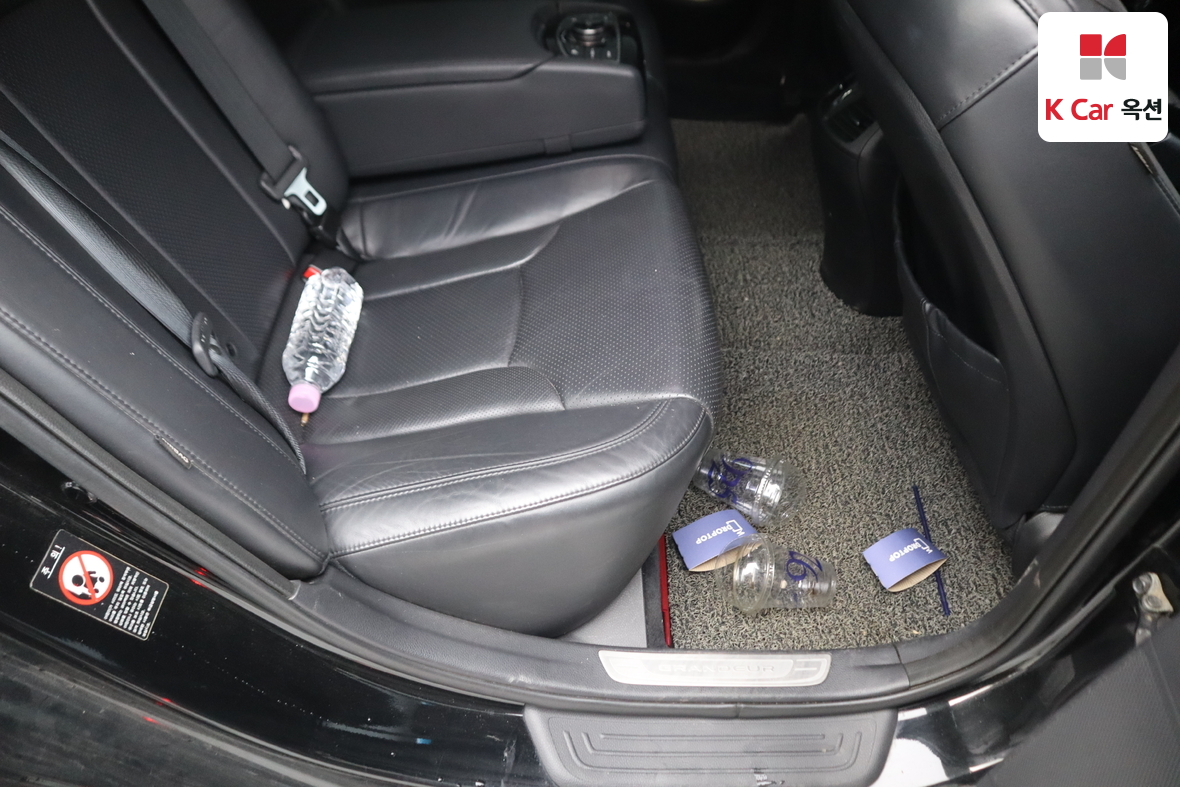 هيونداي أزيرا 2012 - صورة 26