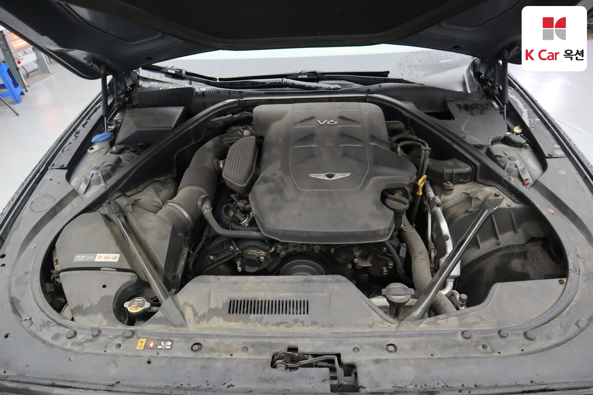 Genesis G80 2017 - Image 34