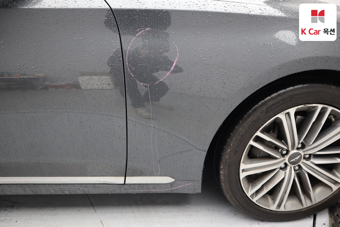 Genesis G80 2017 - Image 41