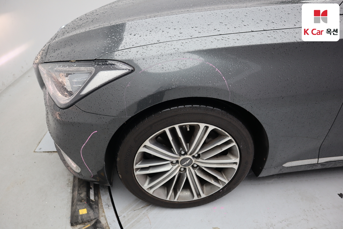 Genesis G80 2017 - Image 36