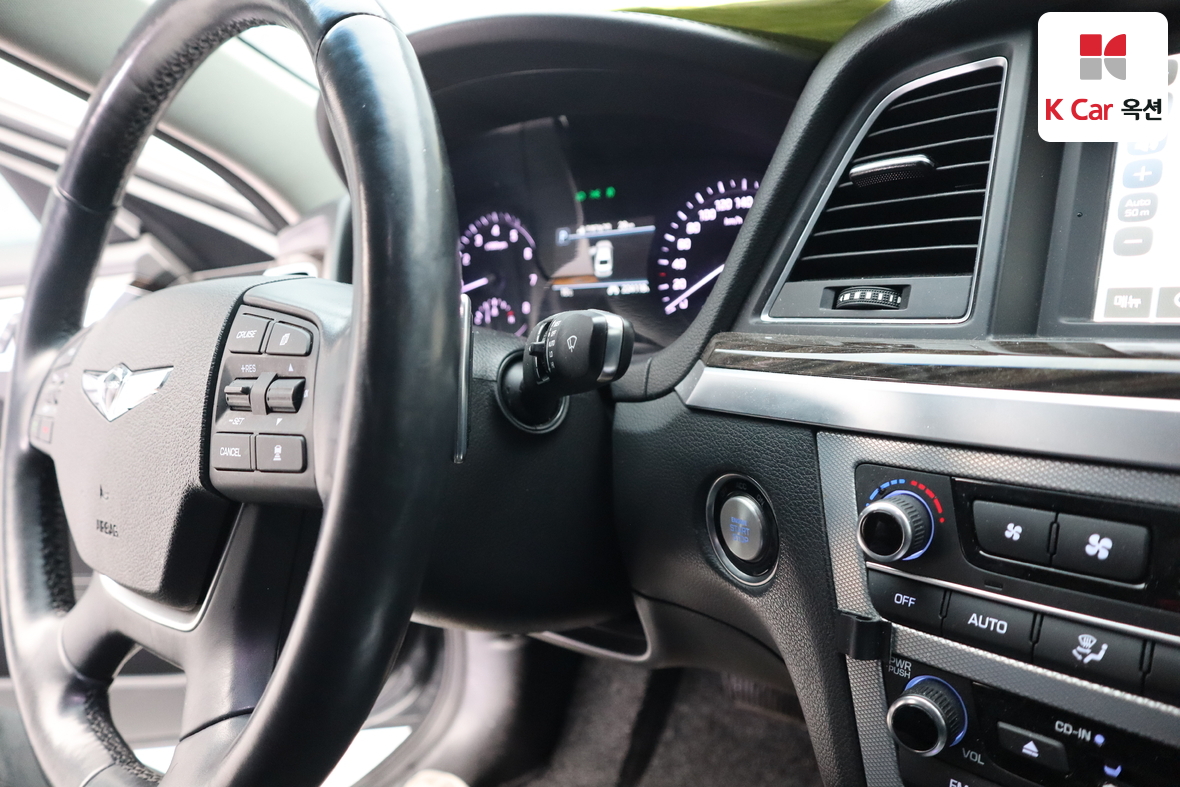 Genesis G80 2017 - Image 11