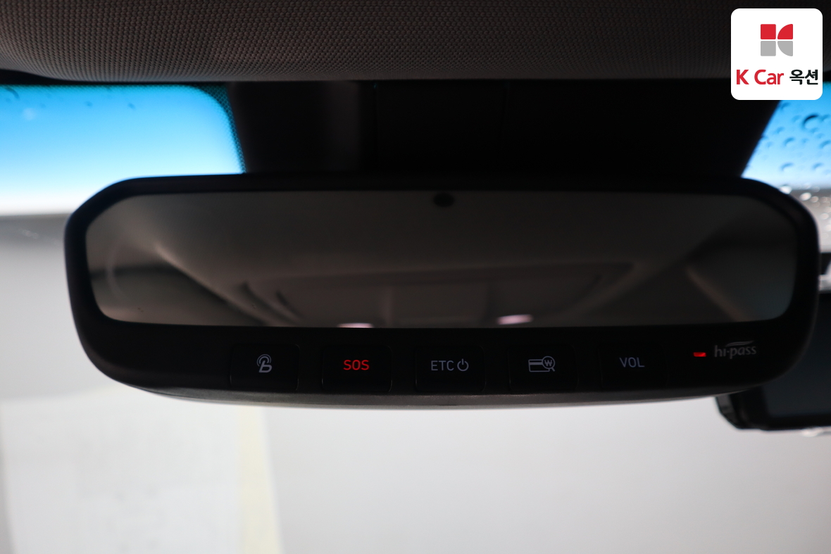 Genesis G80 2017 - Image 12