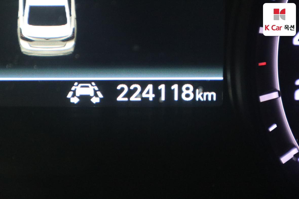 Genesis G80 2017 - Image 4