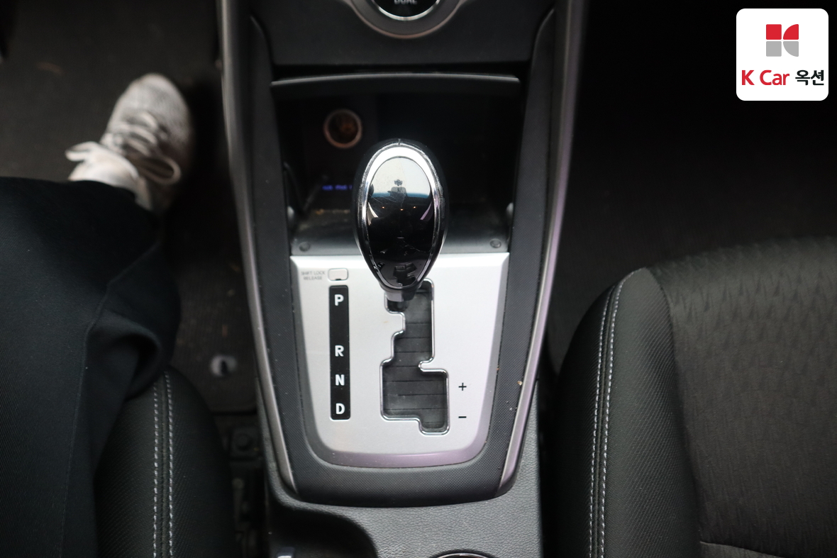 Hyundai Elantra - 16