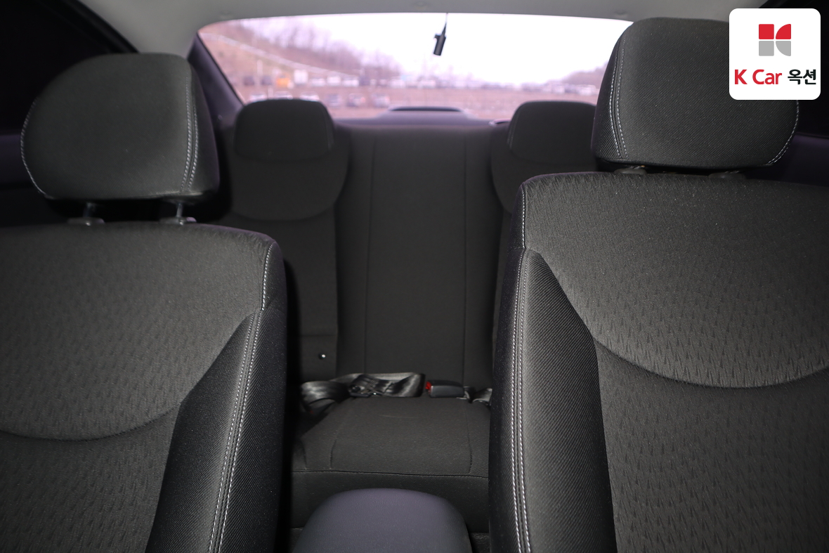 Hyundai Elantra - 18