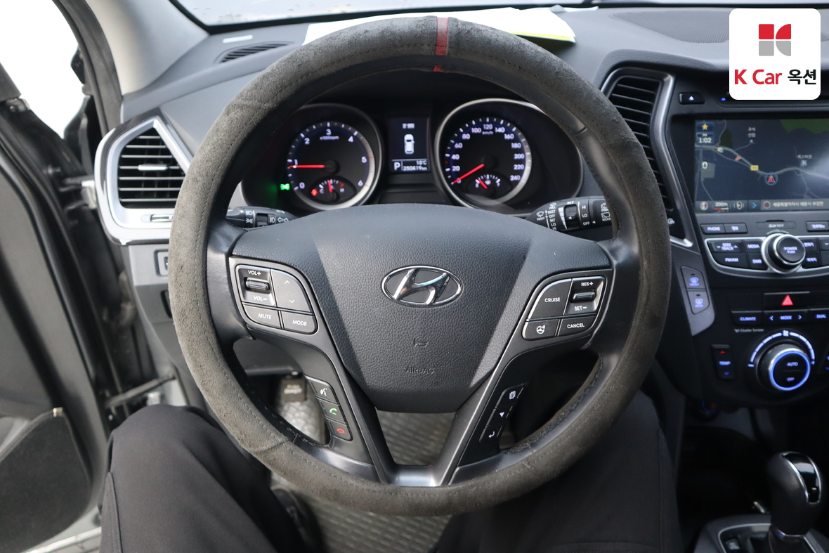 Hyundai Santa Fe - 10