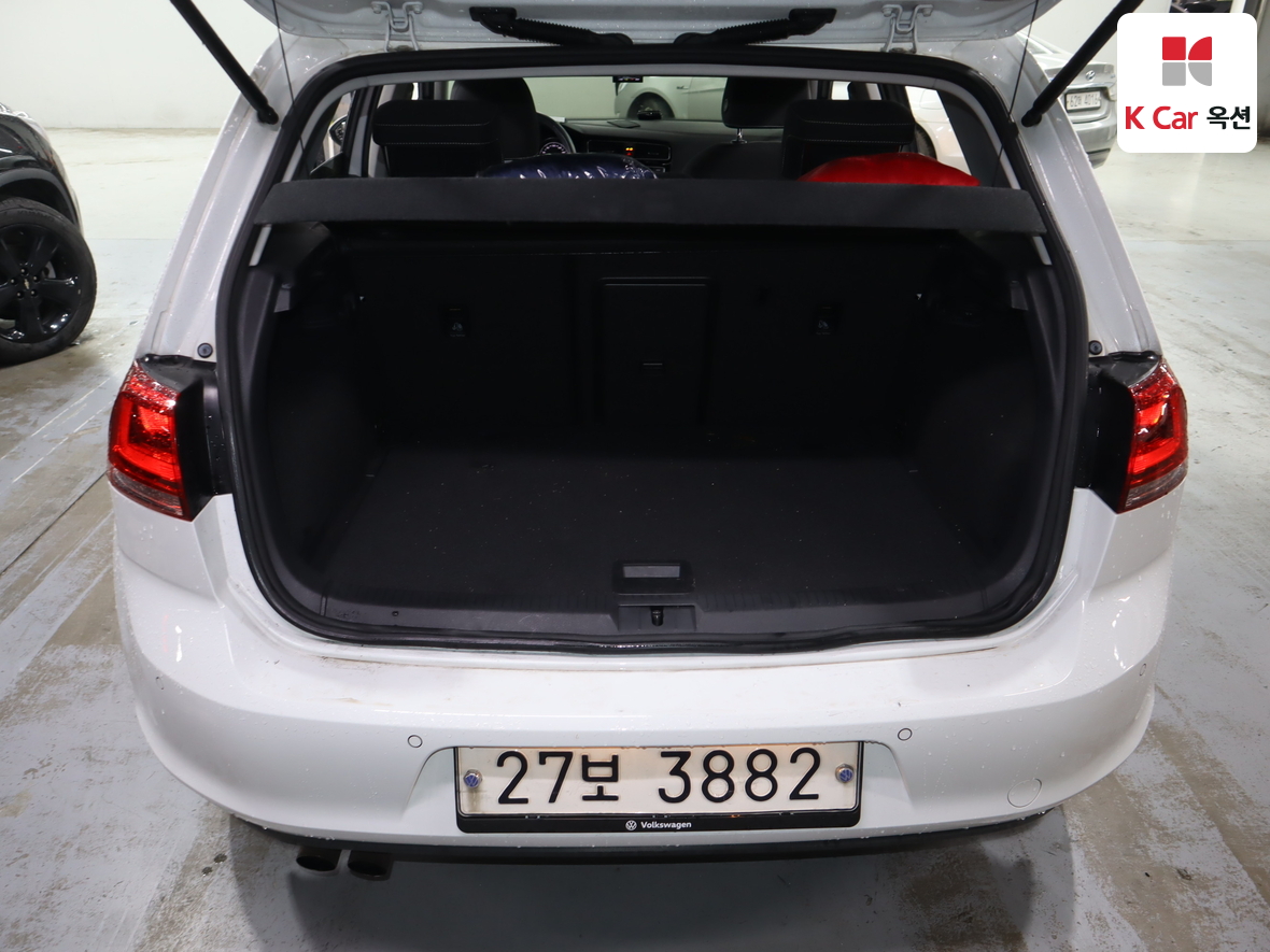 Volkswagen Golf - 26