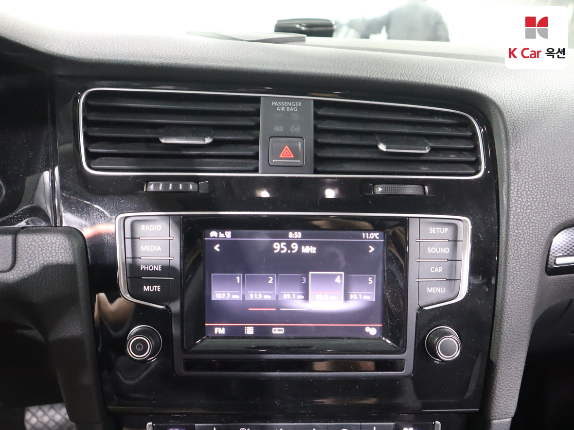 Volkswagen Golf - 14