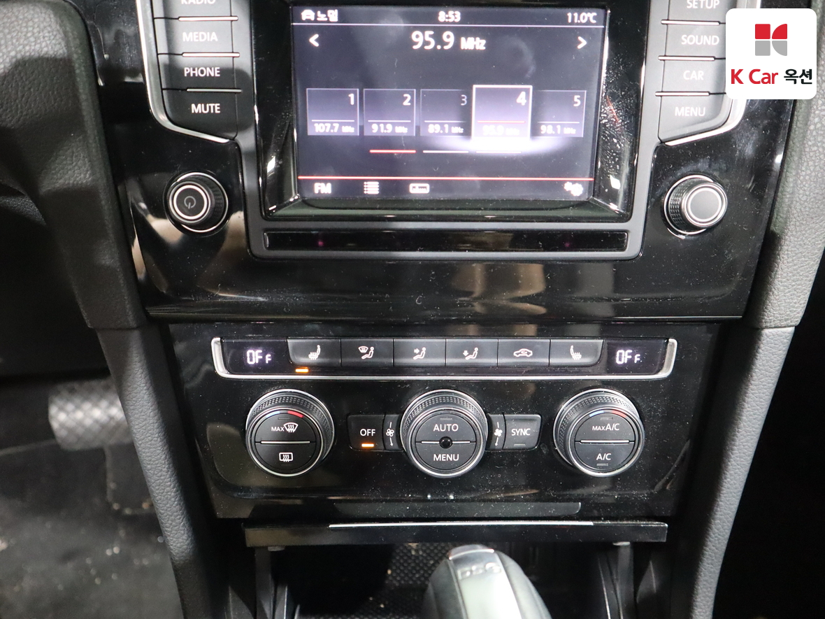 Volkswagen Golf - 15
