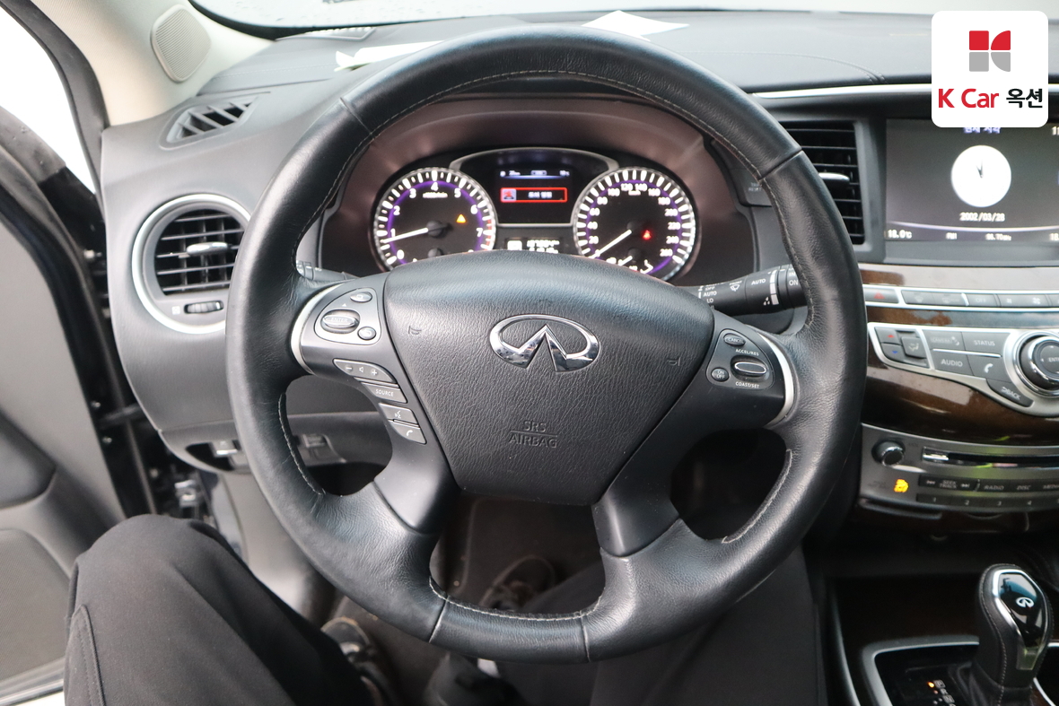 INFINITI QX60 - 10