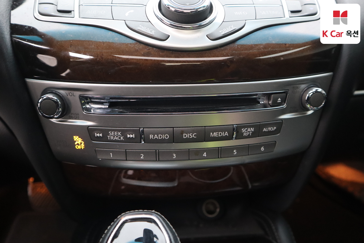 INFINITI QX60 - 16