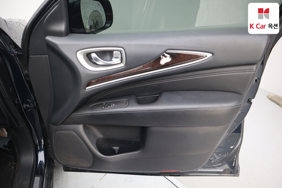 INFINITI QX60 - 33
