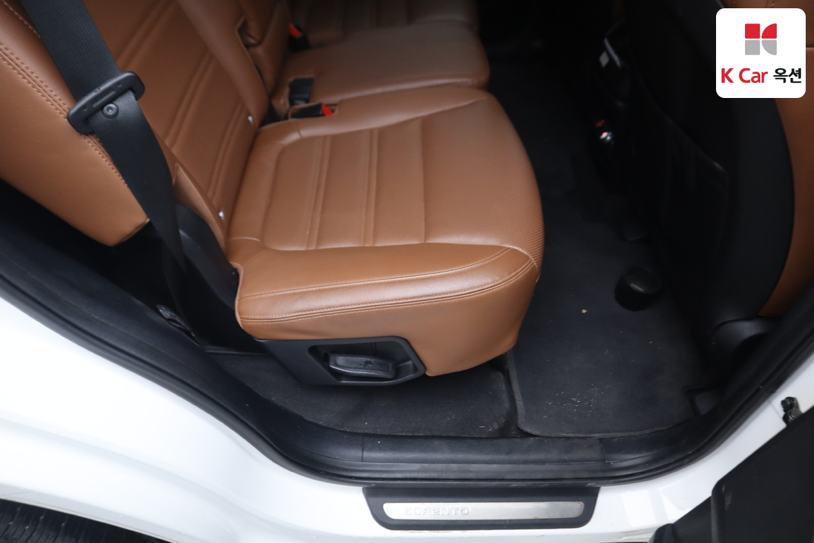 Kia Sorento - 29