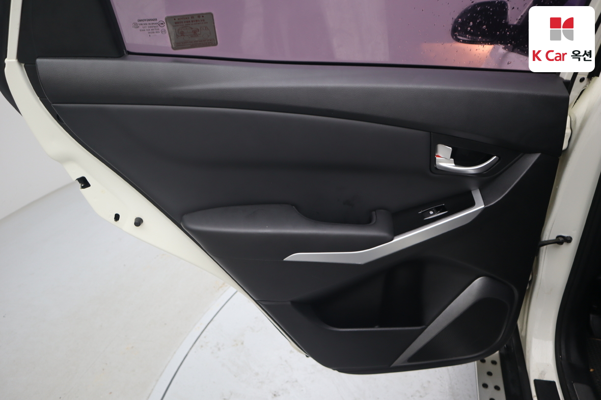 KG Mobility Korando - 23