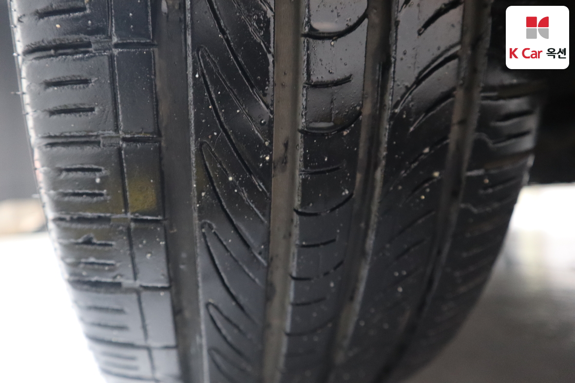 KG Mobility Korando - 35