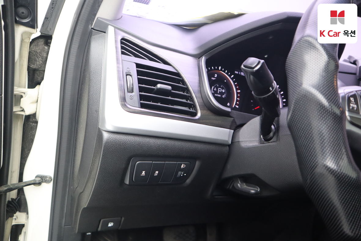 KG Mobility Korando - 9