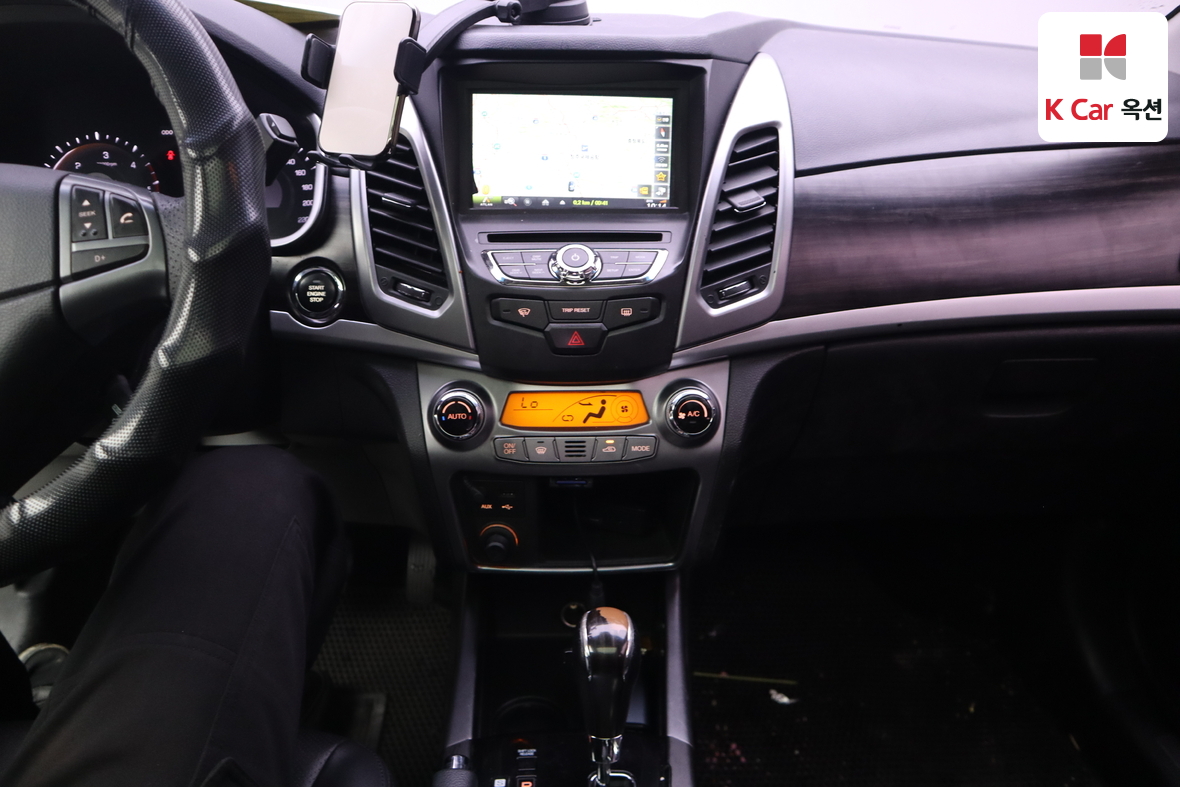 KG Mobility Korando - 6