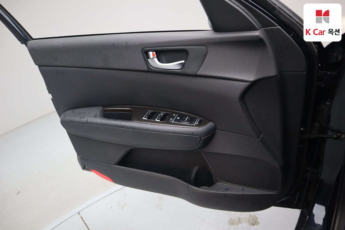 Kia K5 2019 - Image 8