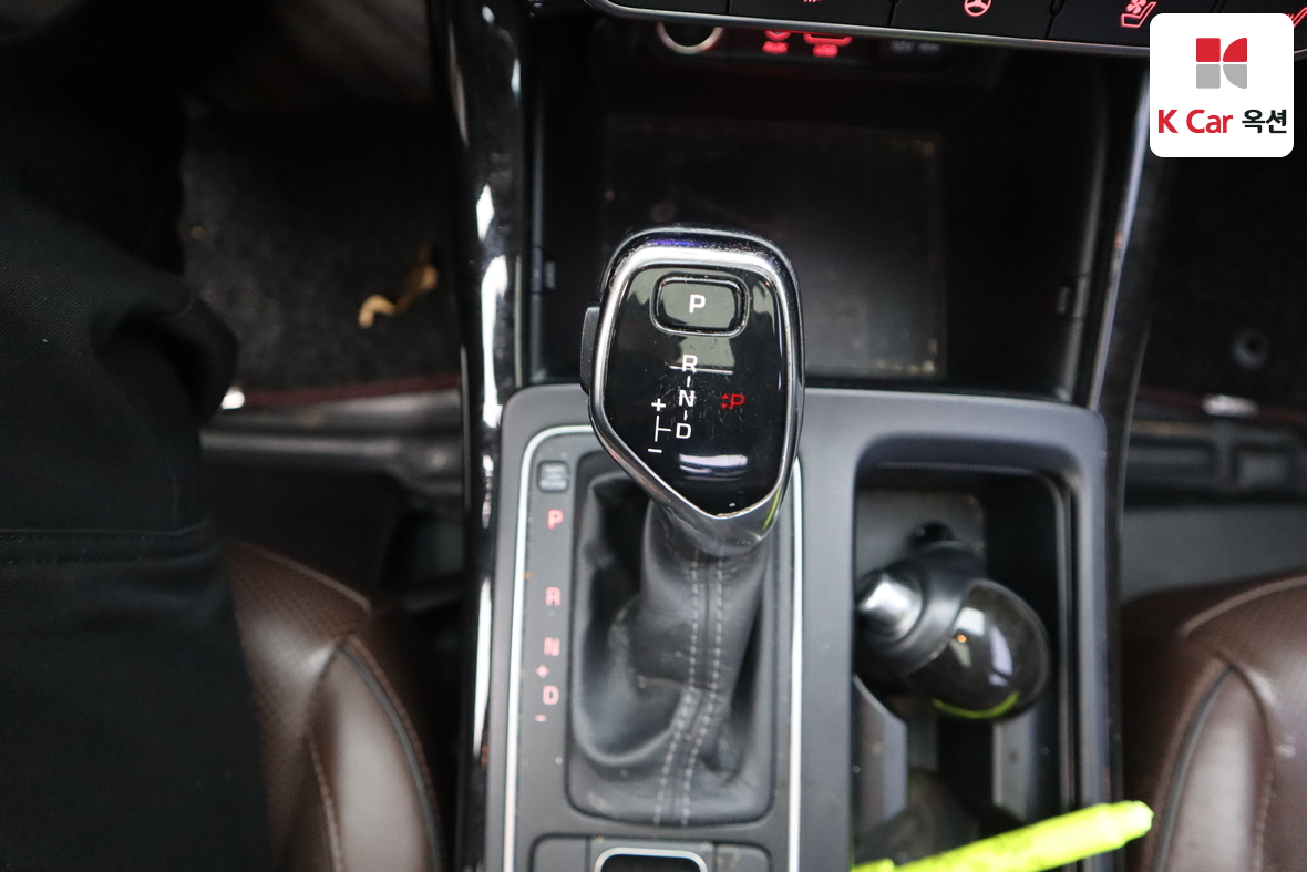 كيا سورينتو 2016 - صورة 16