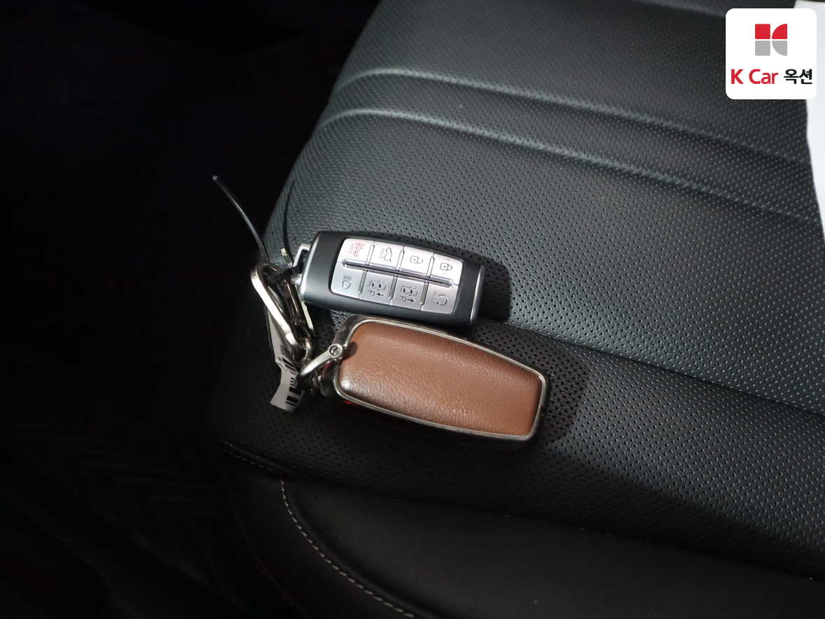 جينيسيس GV80 2022 - صورة 17